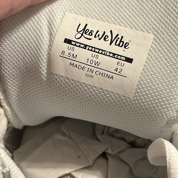 Yes We Vibe White Floral Pattern Sneakers - Picture 2 of 6